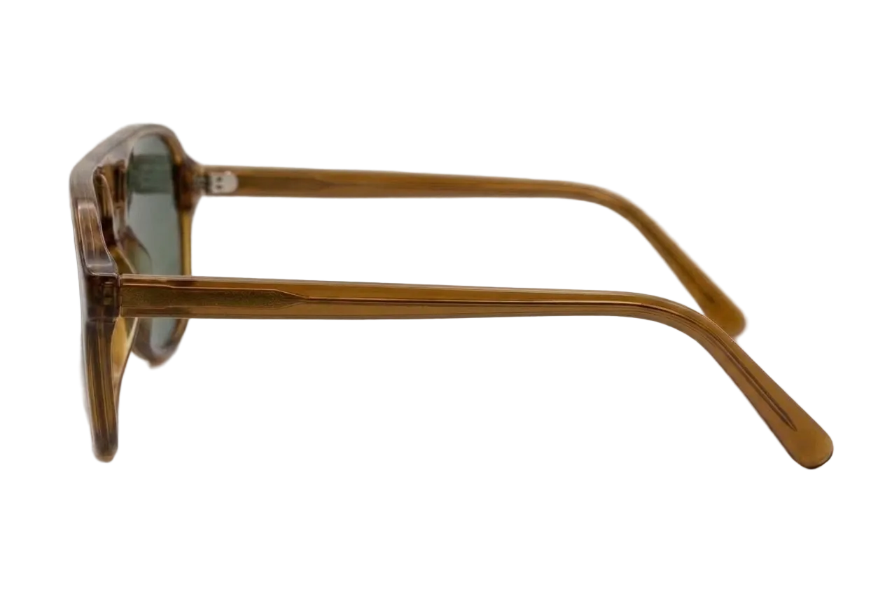 Il Giacomo - Honey, side view