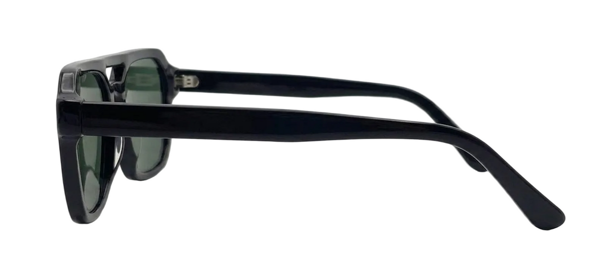 Il Lucio - Black, side view